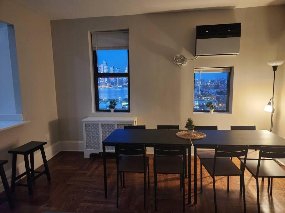 Elegant 2 Bed Gem! Mins From Nyc Διαμέρισμα Union City Εξωτερικό φωτογραφία