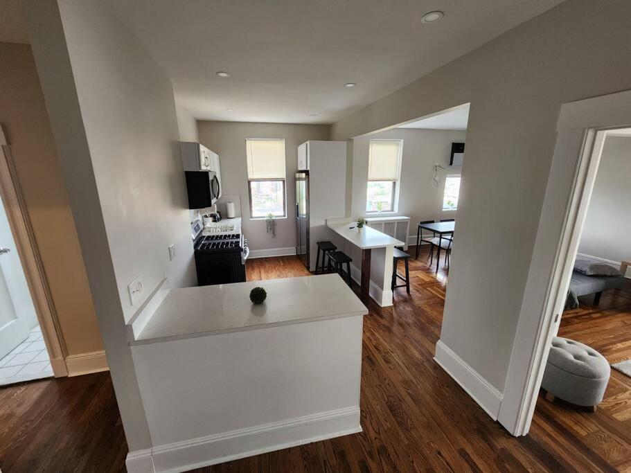 Elegant 2 Bed Gem! Mins From Nyc Διαμέρισμα Union City Εξωτερικό φωτογραφία