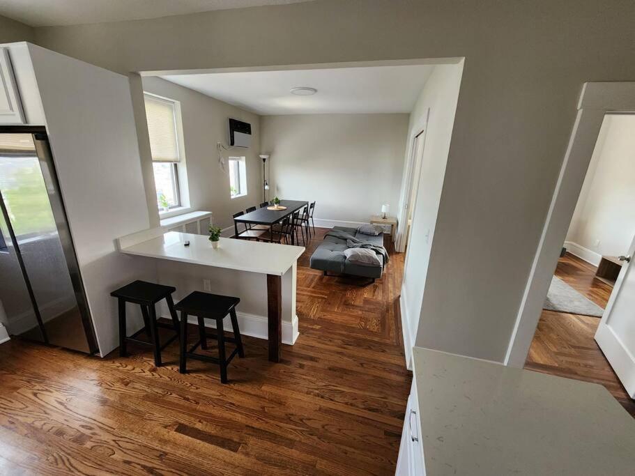 Elegant 2 Bed Gem! Mins From Nyc Διαμέρισμα Union City Εξωτερικό φωτογραφία