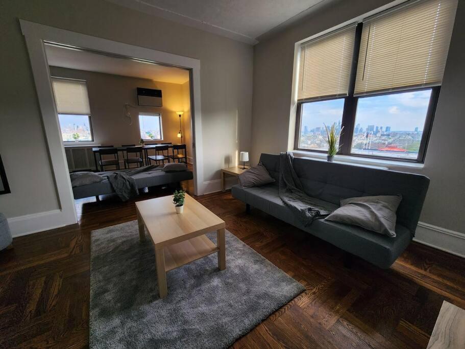 Elegant 2 Bed Gem! Mins From Nyc Διαμέρισμα Union City Εξωτερικό φωτογραφία